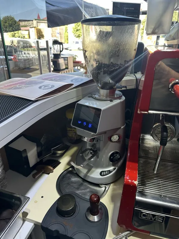 продаю свой бизнес. Star coffee Адрес находится в Регистане Пажакент27 7 продаю свой бизнес. Star coffee Адрес находится в Регистане Пажакент27 7