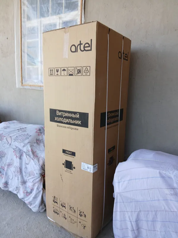 Продаётся витринный холодильник Artel Продаётся витринный холодильник Artel