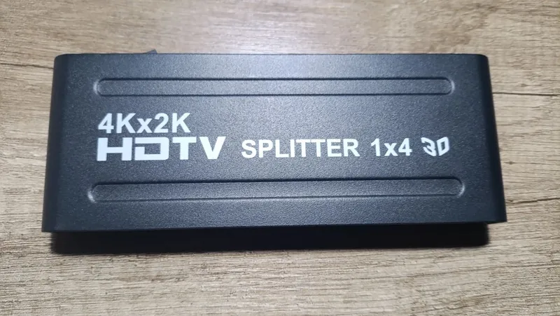 HDMI splitter 1x4 с доп питанием — фото 1
