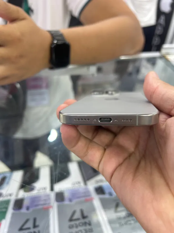 iPhone 16 Pro 128 ГБ, 94 3 iPhone 16 Pro 128 ГБ, 94 3