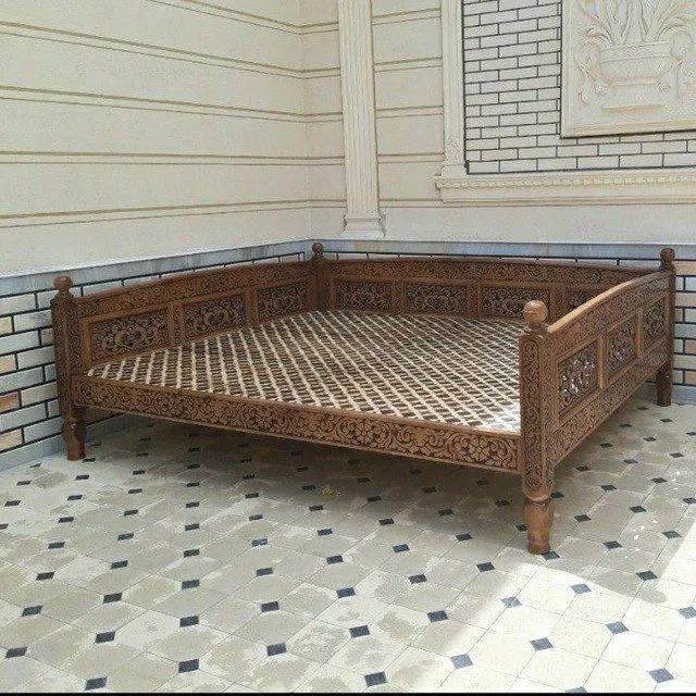 Сури тапчан карават
