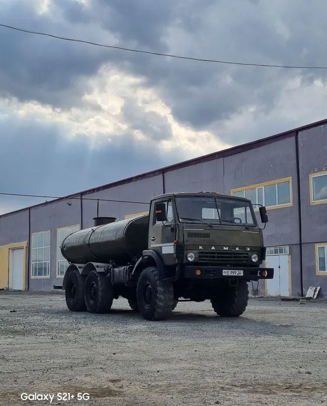 КамАЗ-водовоз-вездеход КамАЗ-водовоз-вездеход