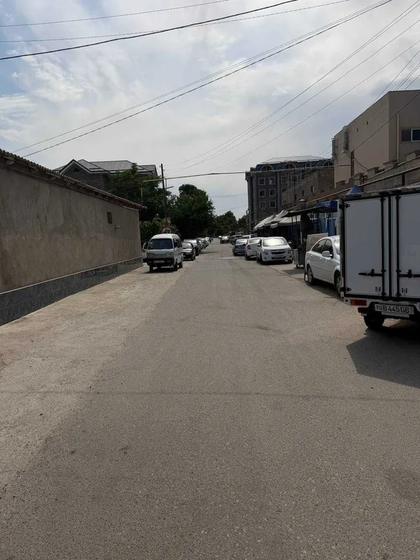 Qarshi davlat universiteti yonida shinam yer maydoni sotiladi! — фото 1
