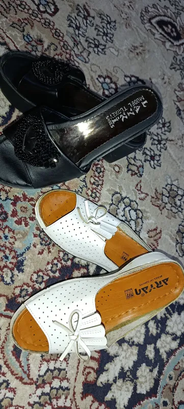 ayollar oyoq kiyimi