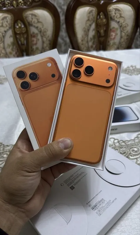 iPhone 17 Pro Max, 256 ГБ, батарея 98%, одна SIM-карта 1 iPhone 17 Pro Max, 256 ГБ, батарея 98%, одна SIM-карта 1