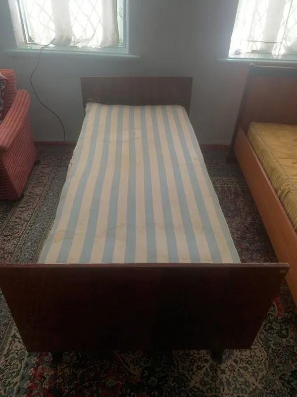продается кровать