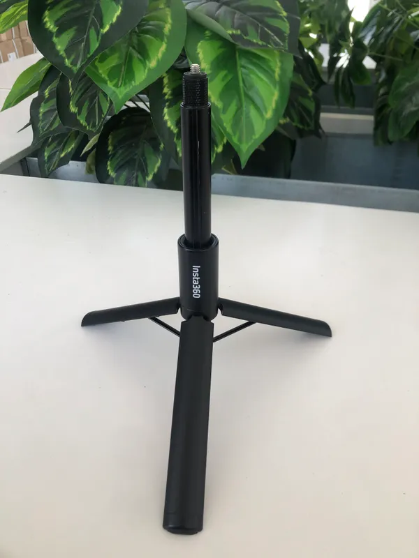 Insta360 2-in-1 Invisible Selfie Stick + Tripod — фото 1