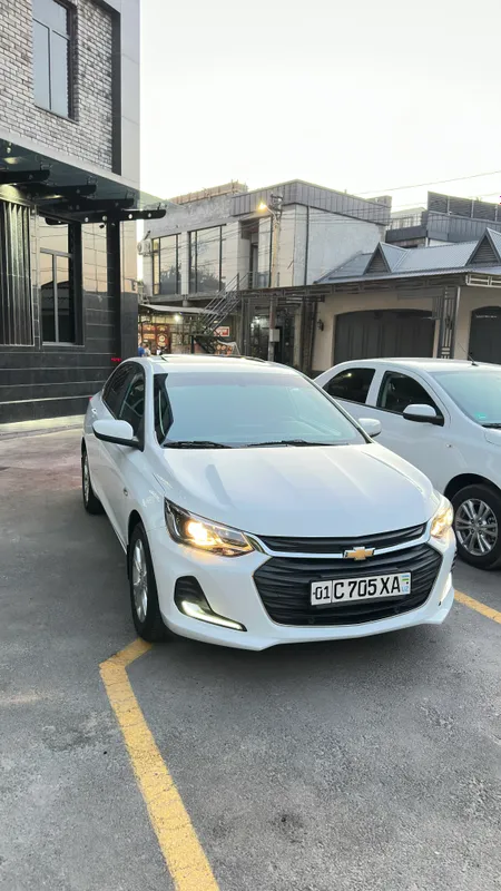 Onix Premier 2 plus A/T