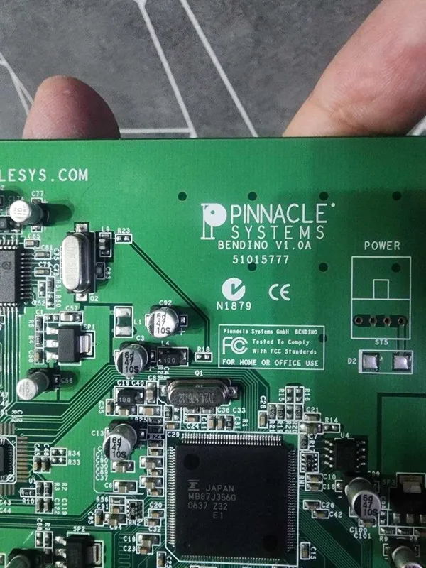 Pinnacle Systems Studio MovieBoard HD устройство видеозахвата. 8