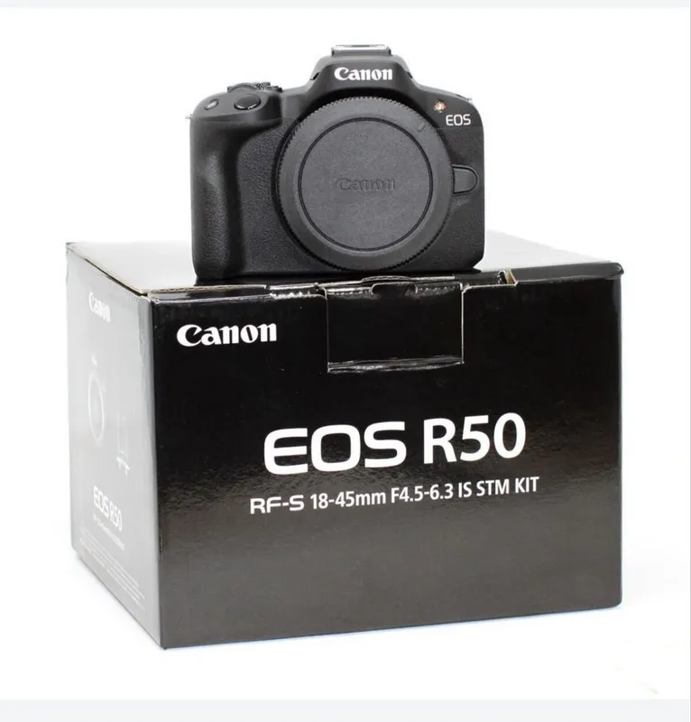 Продается новый фотоаппарат CANON R50