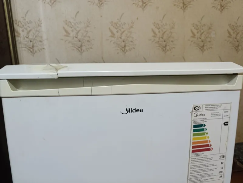 холодильник Midea HS-147RN (с дефектами, рабочий) — фото 1