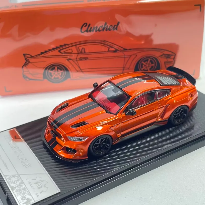 1:64 Ford Mustang машинка игрушка коллекция 2 1:64 Ford Mustang машинка игрушка коллекция 2