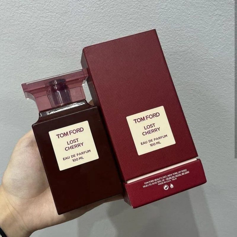 Tom ford ayollar atiri