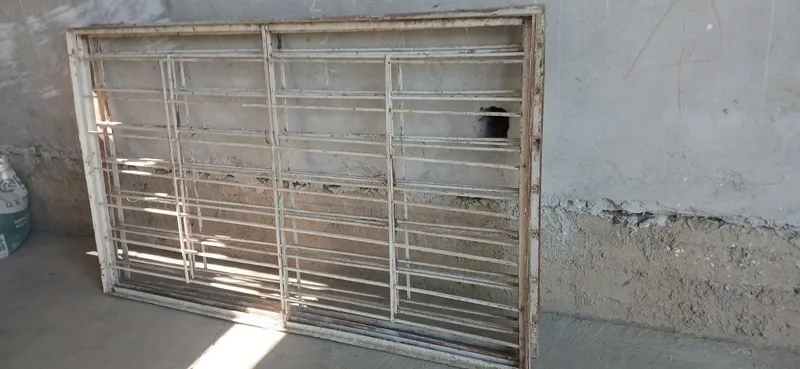 Temir panjara sotiladi 3 Temir panjara sotiladi 3