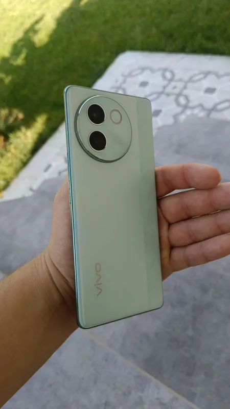 Vivo v30e 8+8/256