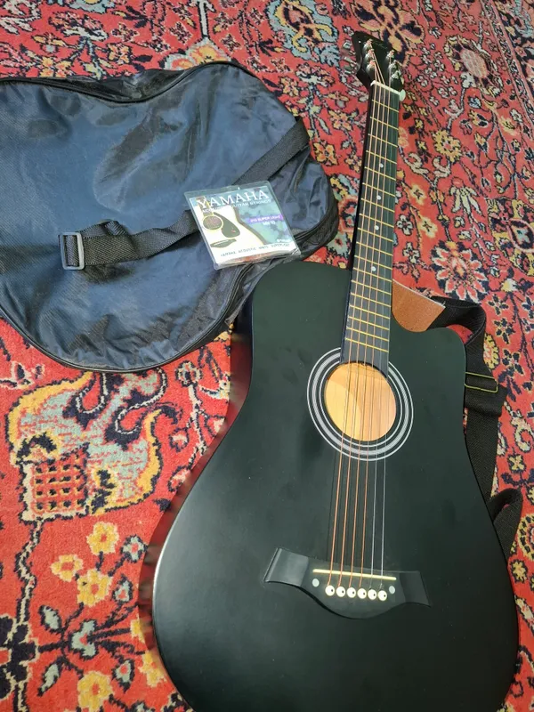 akustik gitara