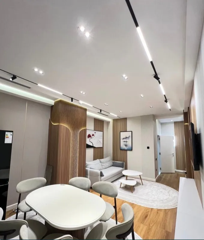 Финансовый институт, ЖК Imperial Club City
2ком 1