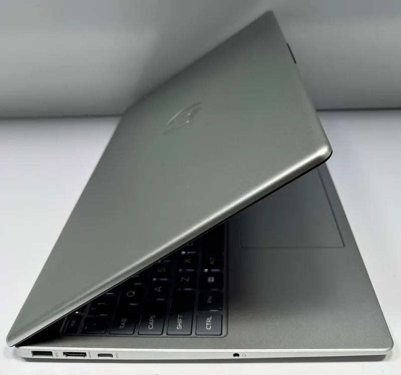 Ноутбук HP 5 Ноутбук HP 5