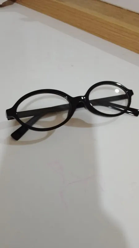 Ichki chiroyli kôrinishga, telefon nuridan himoya