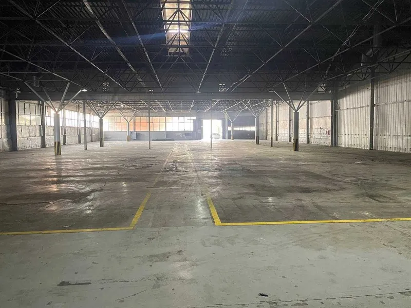 Склад-ангар 5 000 м² сдается в аренду 2 Склад-ангар 5 000 м² сдается в аренду 2