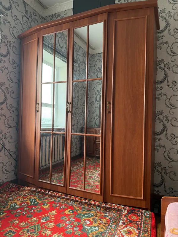 Спальная мебель (2х спальная кровать, шкаф, комод) — фото 1