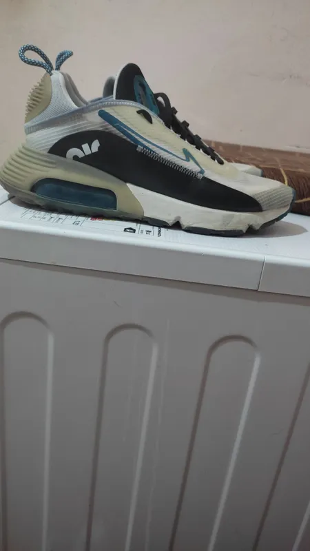 кроссовки Nike
