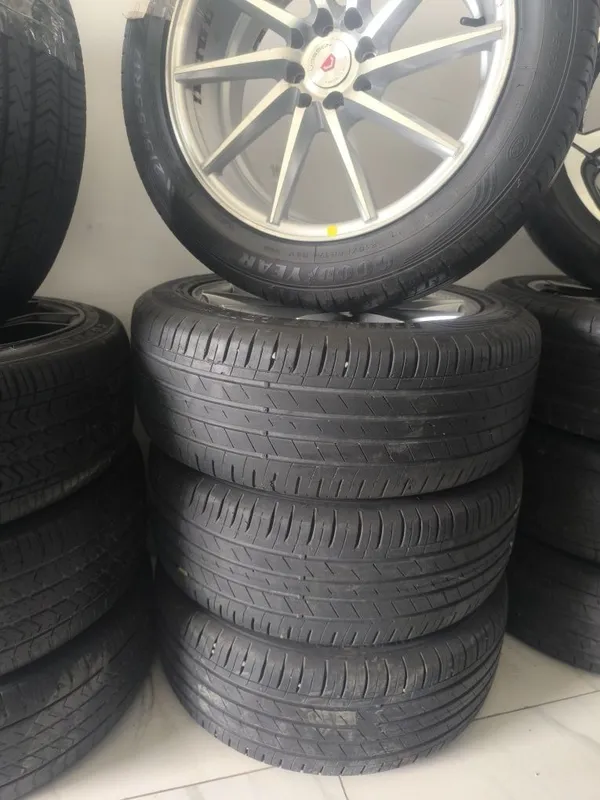 215,55,17 godyer 17 vossen saka 2