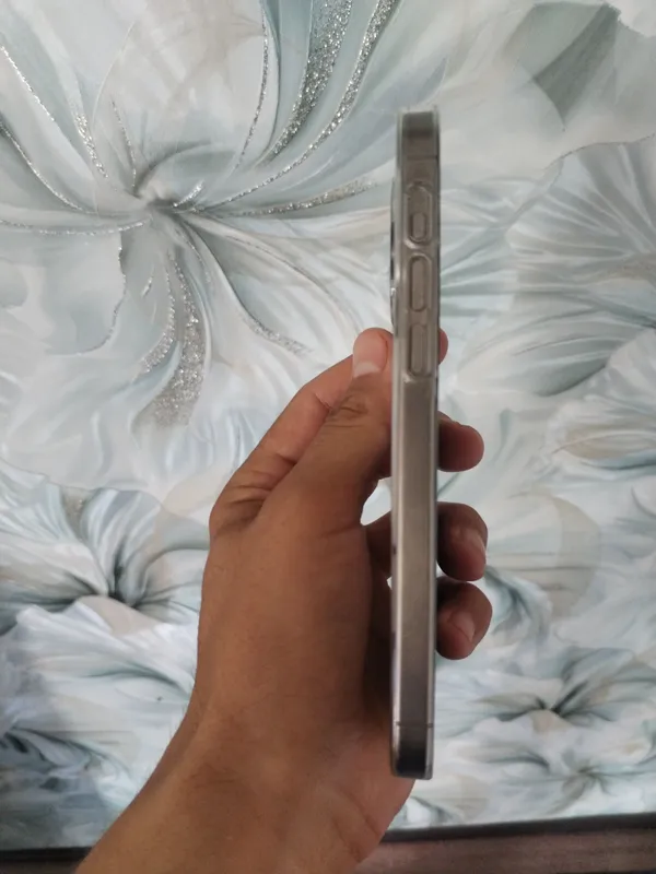 iphone 15 pro max 800$ торг есть, состояние идеальное, e sim 3