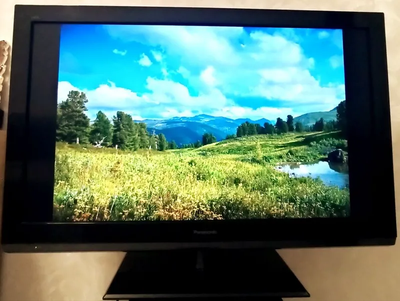 НЕДОРОГО. Продаётся телевизор Panasonic "Viera", 32 диагональ. — фото 1