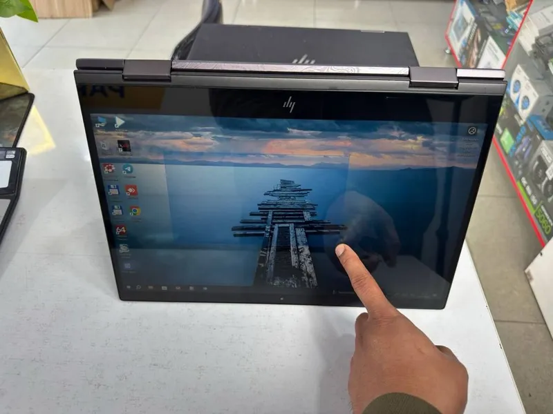 Hp envy360 sensorli kampyuter sotiladi