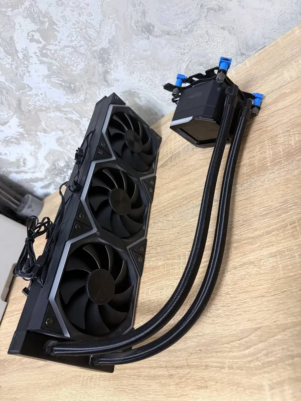 Liquid Jungle Leopard Astroshel V2G 5
