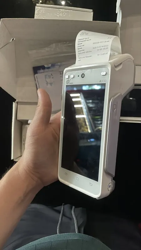 PAX A930 чек терминал / касса аппарати сотилади