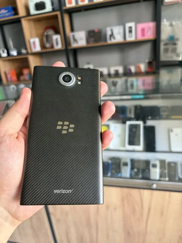 Perfectum Black berry Priv 7