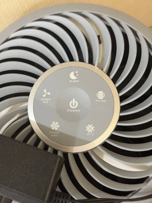 Очиститель воздуха AENO с HEPA-фильтром и UV-C, отличное состояние 3