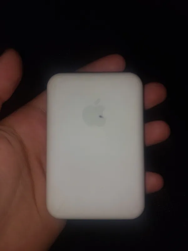 Apple MagSafe Battery Pack (A2384 modeli) 2