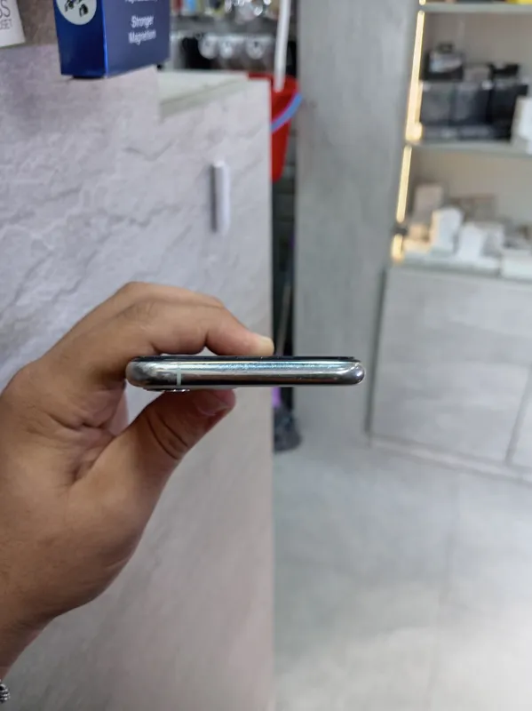 Iphone 11 pro sotiladi — фото 3