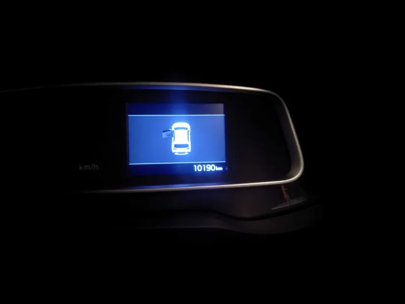 KIA Sonet 2 позиция — фото 2