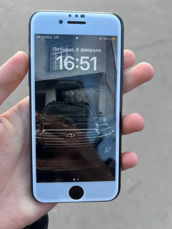 iPhone 8 64GB KH/A 5 iPhone 8 64GB KH/A 5