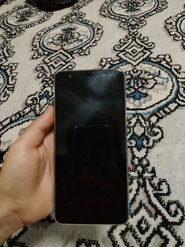 samsung galaxy a7 sotiladi narxi kelishiladi