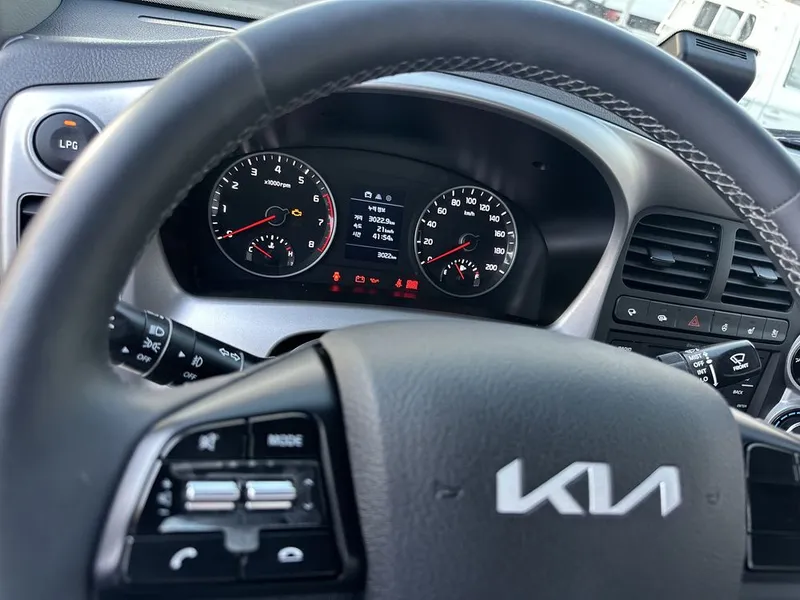 Kia bongo 2022 yil zavodskoy propan 5
