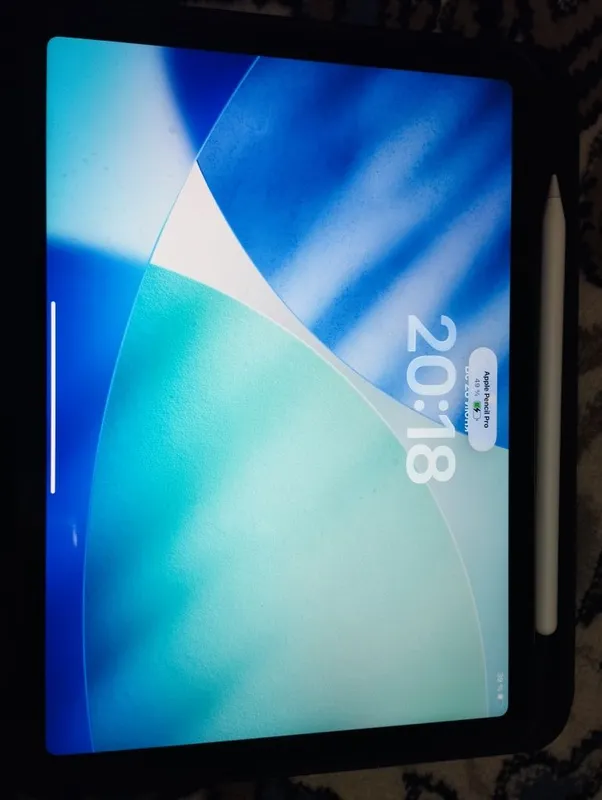 Ipad air m3 11inch 128 gb/Apple Pencil 11pro/magic keyboard 1 Ipad air m3 11inch 128 gb/Apple Pencil 11pro/magic keyboard 1