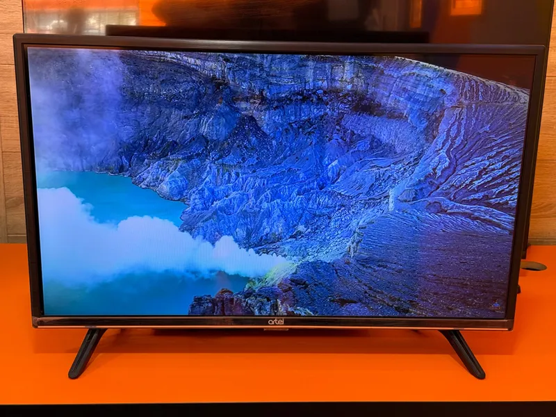Телевизор Artel 32"