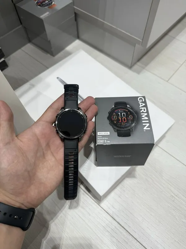 Garmin Fenix 8 – 47mm, AMOLED Sapphire, Carbon Gray DLC Titanium with — фото 2 Garmin Fenix 8 – 47mm, AMOLED Sapphire, Carbon Gray DLC Titanium with — фото 2