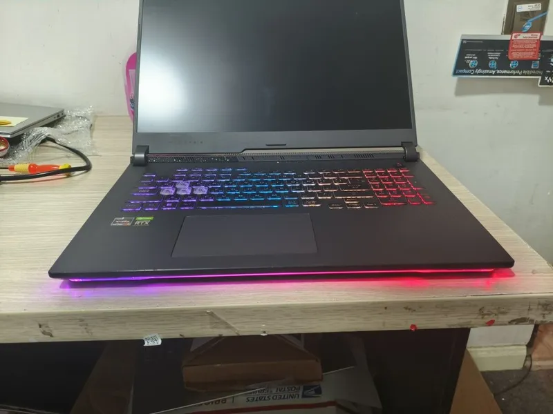 Asus Rog G17 360Hz , rtx 3060 6gb , Ryzen 7 6800H, ddr5 16/512 4 Asus Rog G17 360Hz , rtx 3060 6gb , Ryzen 7 6800H, ddr5 16/512 4