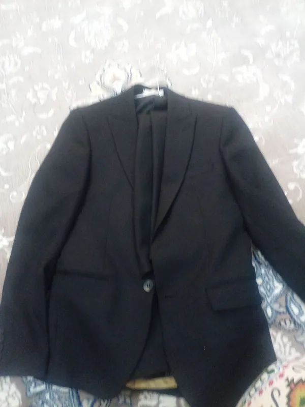 46 razmerda  1marta kiyilgan erkaklar kastumi