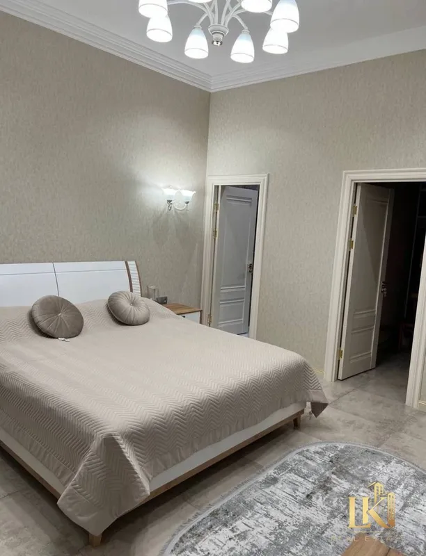 Продаётся 5-комнатная квартира в ЖК Diplomat 6
