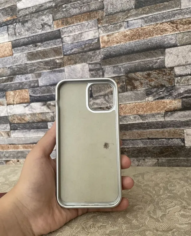 Чехол Rimowa Silver для 12, и 12 про 1 Чехол Rimowa Silver для 12, и 12 про 1