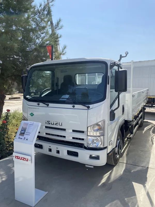 ISUZU NPR82L (CNG) Bortli kuzov — фото 1
