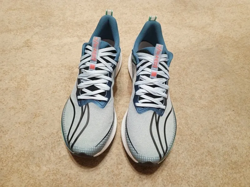 Новые кроссы Li ning, 45-46 размер