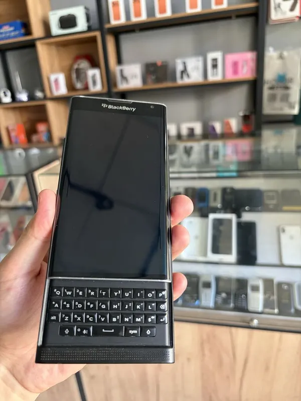 Perfectum Black berry Priv 5